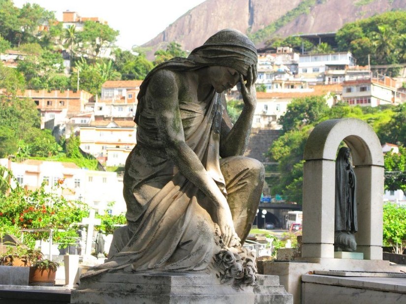 10 most famous cemeteries