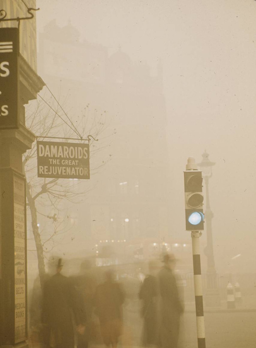 10 Photos Of The Great Smog In London Pictolic 