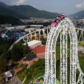 10 scariest rollercoasters in the world