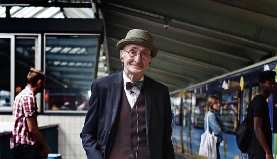 104-year-old grandfather is more fashionable than you, but actually younger than they say on the Internet