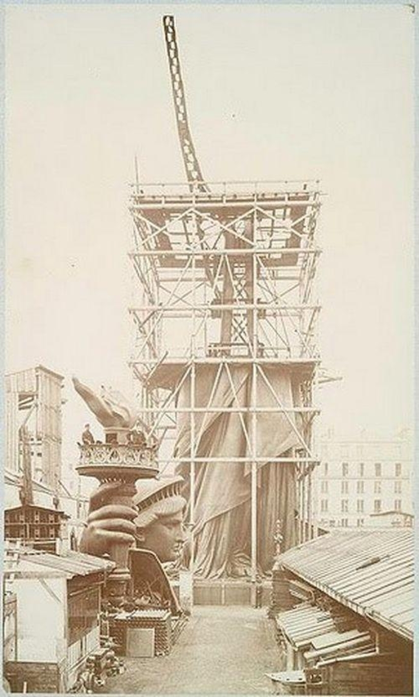 11 rare footage from the construction of the Statue of Liberty