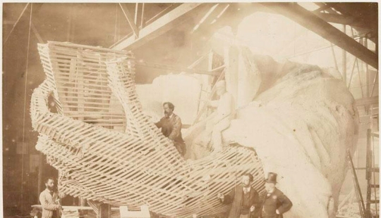11 rare footage from the construction of the Statue of Liberty