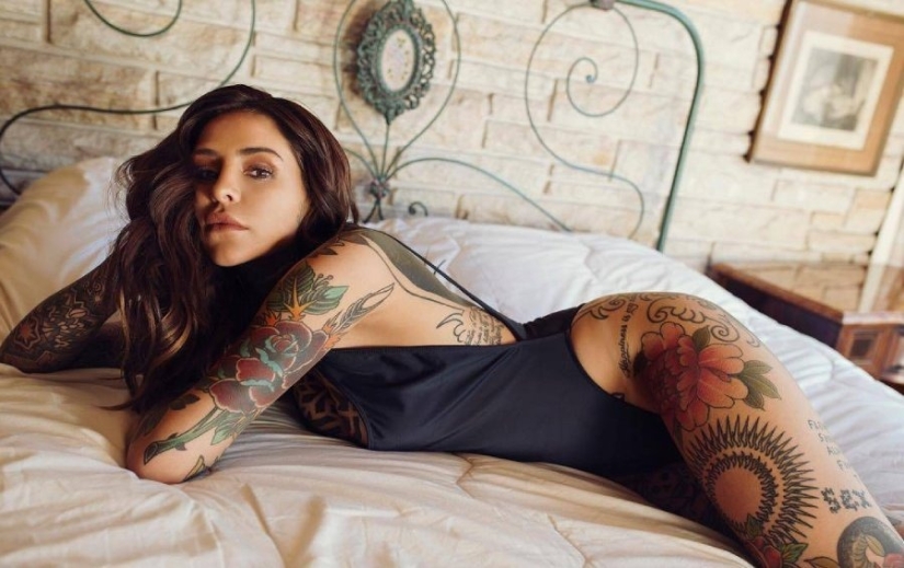 11 tattoo models, because of which you also want to “paint” the body