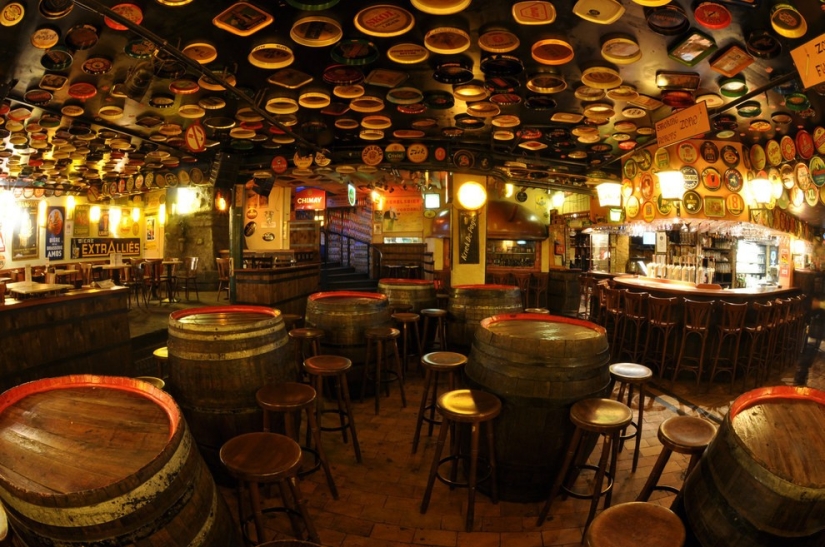 12 bars in the world that you should visit at least once in your life