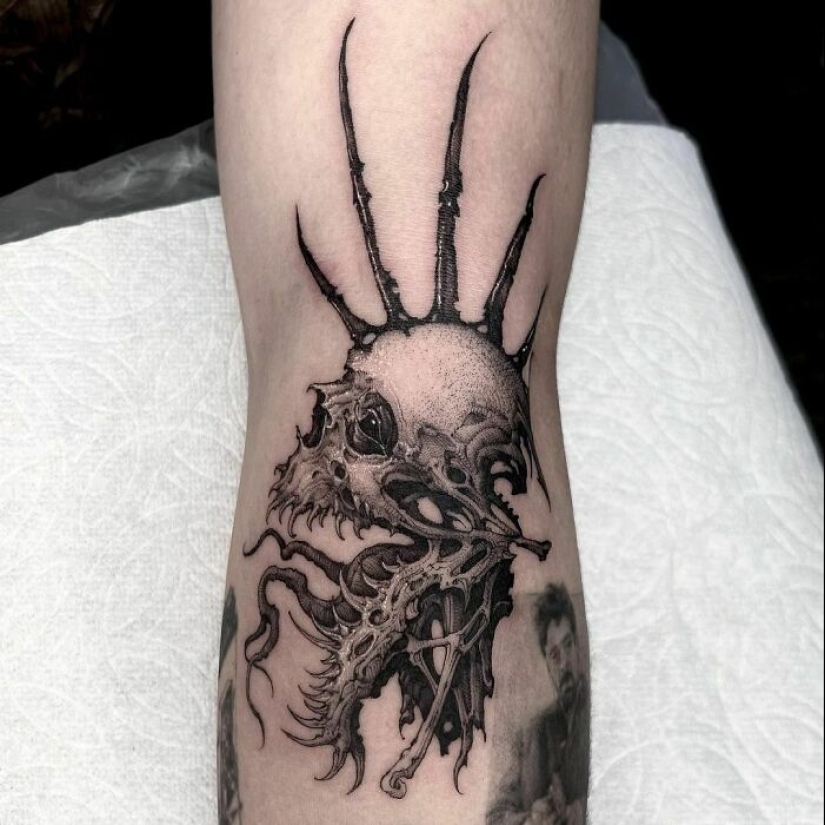 12 Gothic Tattoos To Get Some Bright Ideas From (Part2)