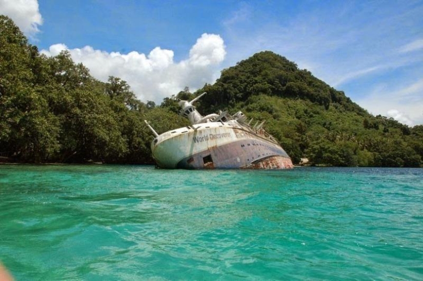 12 sunken ships that you can see without scuba diving