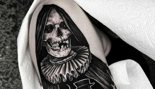 12 tatuajes góticos para obtener algunas ideas brillantes (Parte 2)