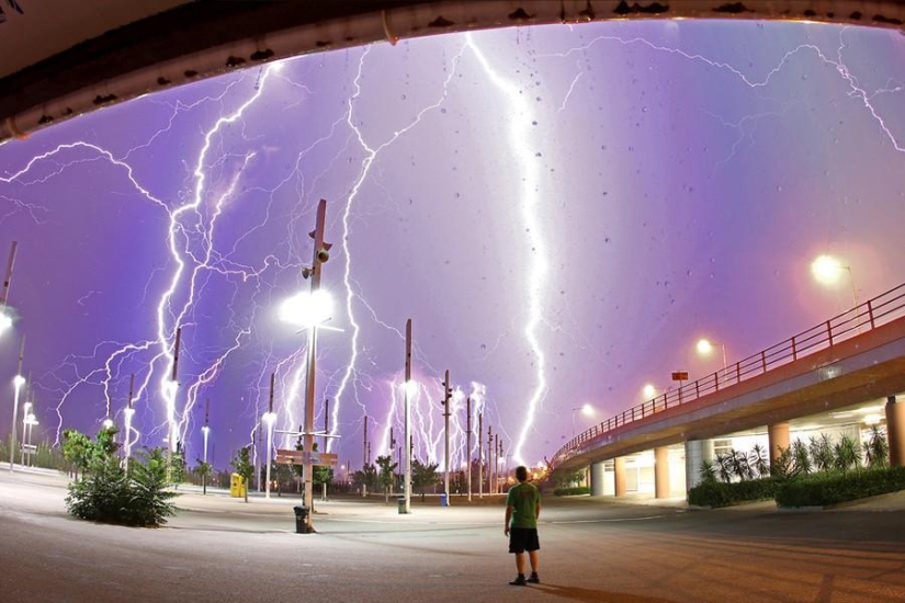 13 most beautiful lightning bolts from around the world