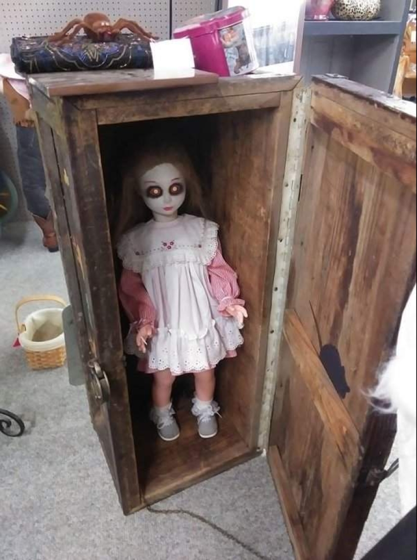 13 strange and interesting things from the flea markets
