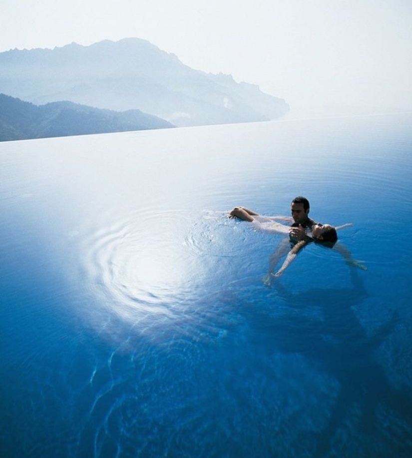 15 beautiful pools extending into infinity