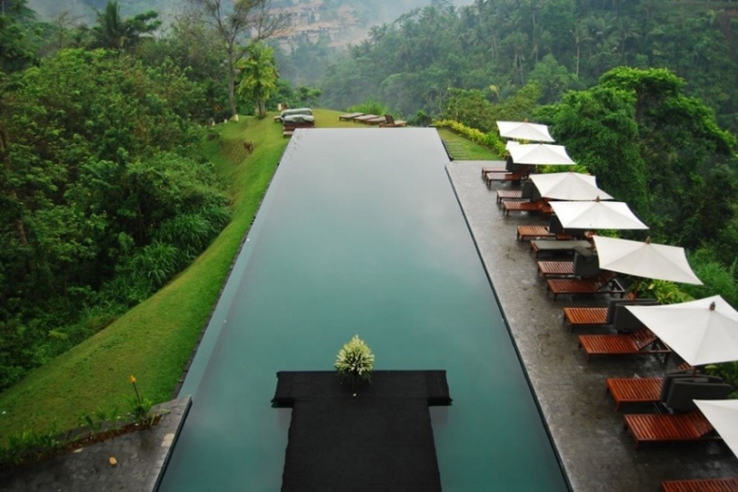 15 hermosas piscinas que se extienden hasta el infinito