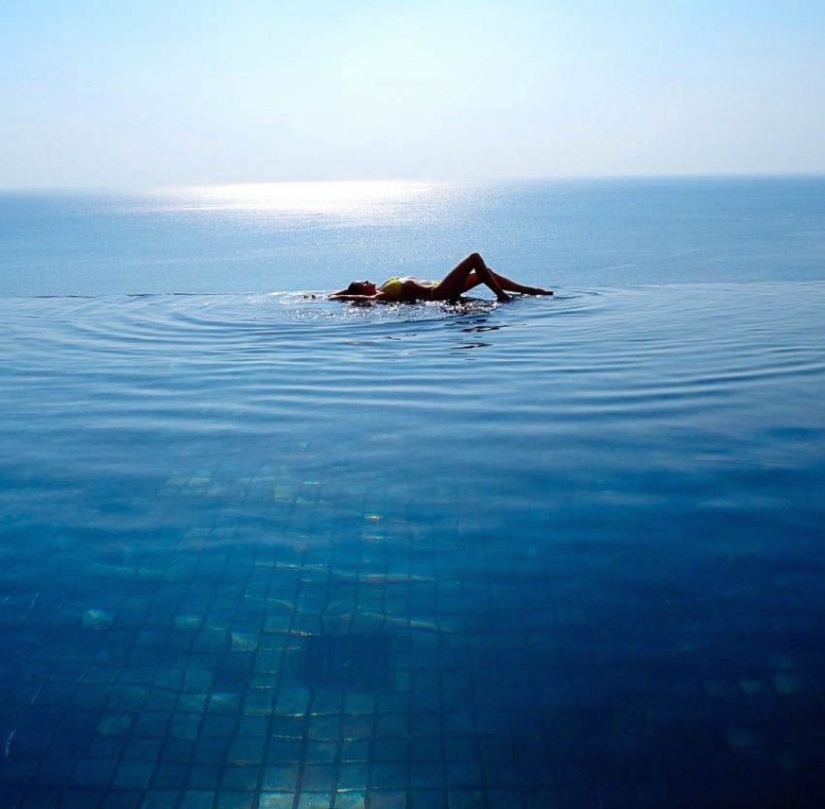 15 hermosas piscinas que se extienden hasta el infinito