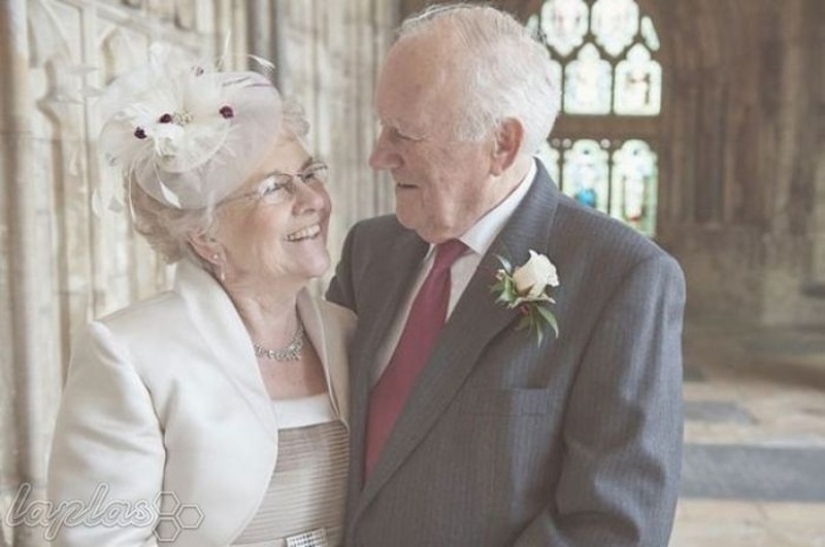 15 Wedding Photos of Older Couples That Prove It&#39;s Never Too Late to Get Married