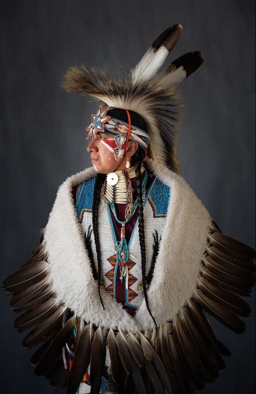 16 increíbles retratos de indios americanos en trajes rituales