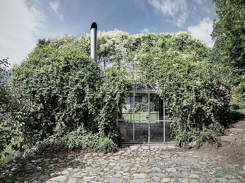 17 cleverly camouflaged buildings that play hide-and-seek