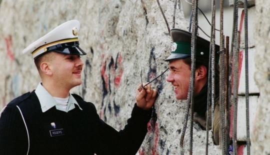 17 rare shots from the history of the Berlin Wall 17 rare shots from the history of the Berlin Wall