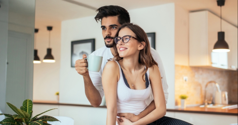 17 señales de que tu pareja realmente aprecia tenerte en su vida