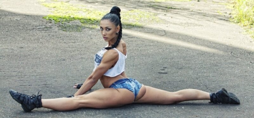 17 sexy beauties with an excellent stretch