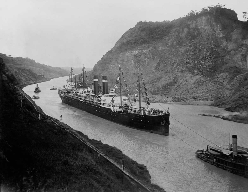 1881-1914: Construcción del Canal de Panamá