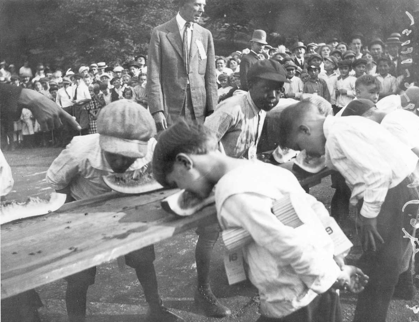 1915-1987: speed eating contests