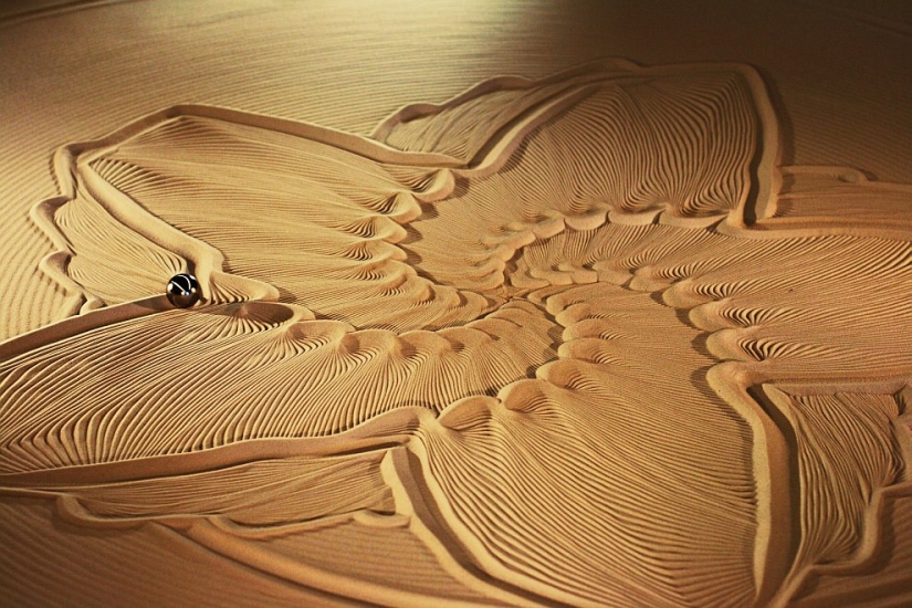 20 amazing sand sculptures