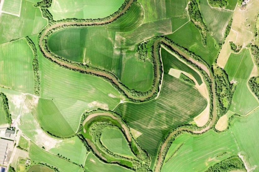 20 most beautiful satellite images from a new collection of Google Earth