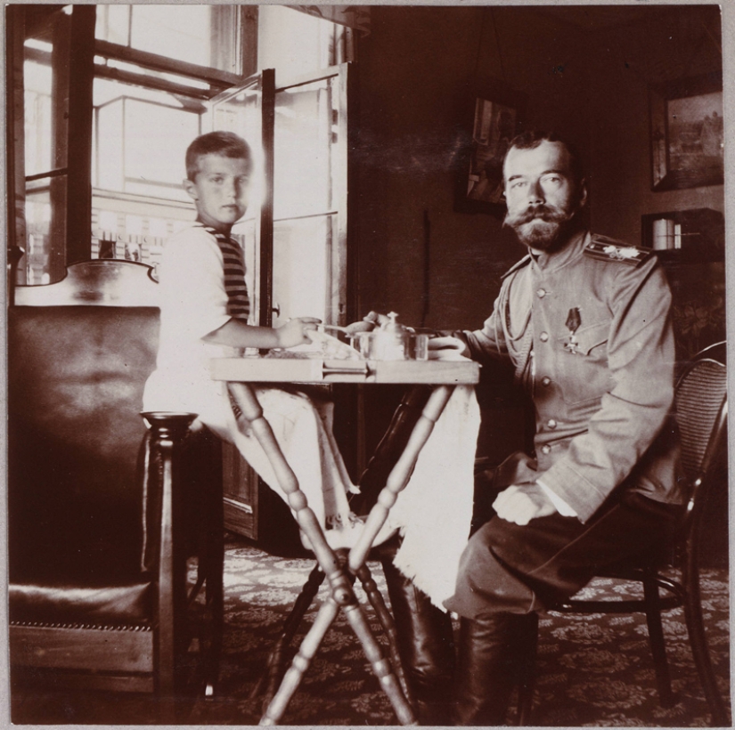 20 rare photos of the Romanov family