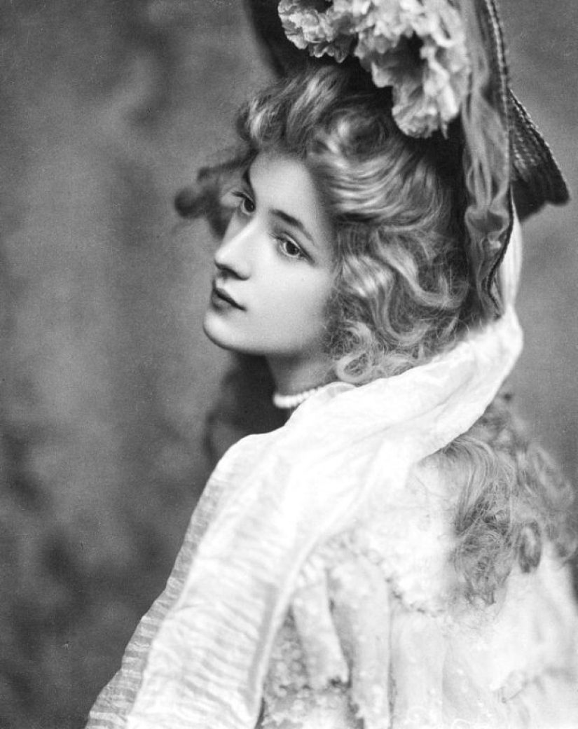 20 retratos de una niña que estableció los estándares de la belleza femenina a principios del siglo XX