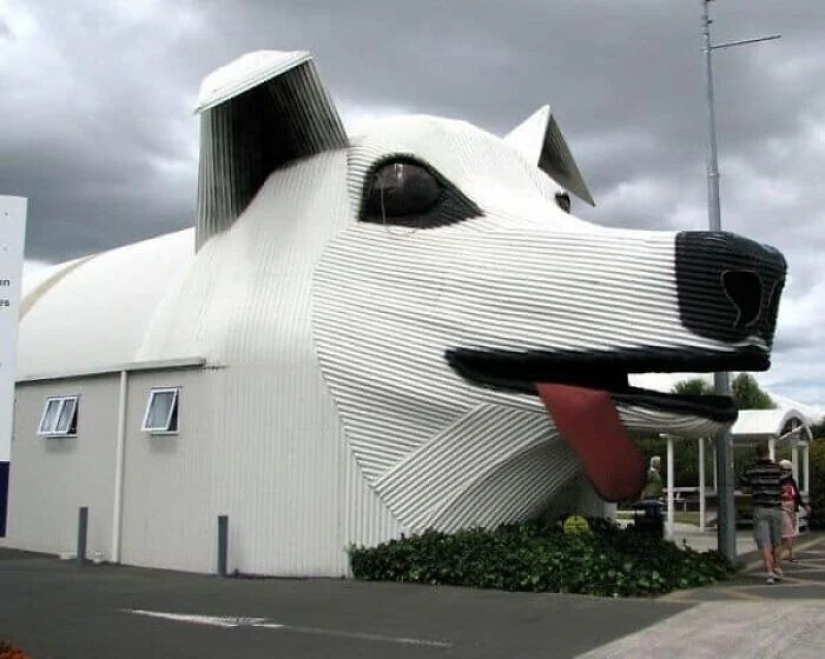 22 examples of strange architecture and design that cause laughter and bewilderment