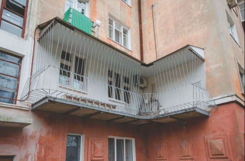 22 fotos de balcones y logias que causan admiración, risas y muchas preguntas