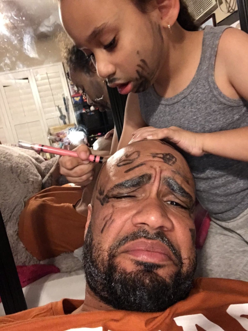 22 funny photos of handsome fathers who have makeup artist daughters growing up