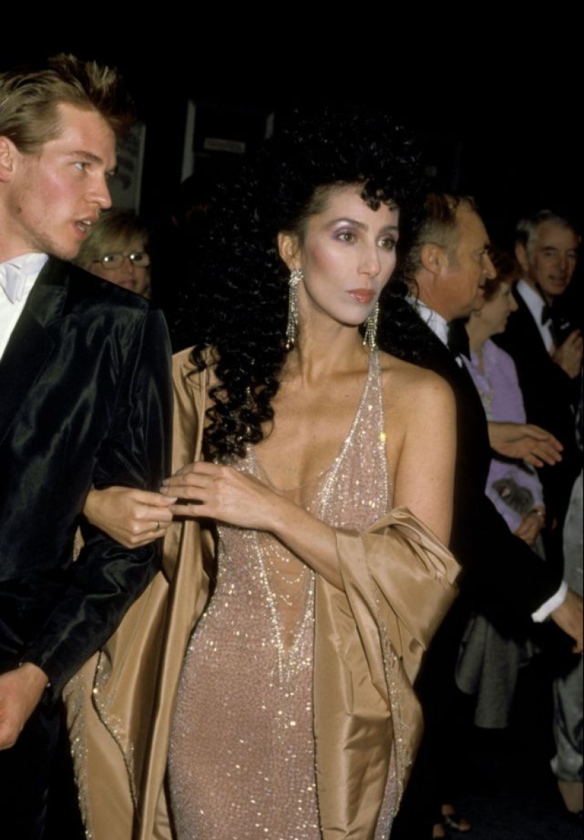 22 gorgeous vintage photos of Cher from the 80s