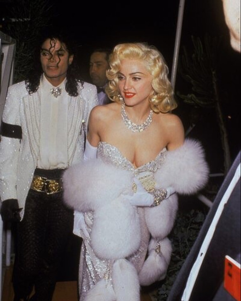 22 rare celebrity photos that will take you back to the crazy 90s