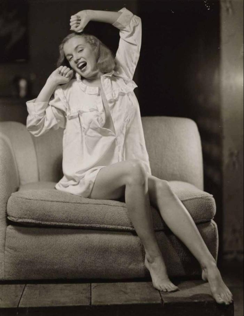 22 scandalous erotic pictures of Marilyn Monroe, which few people know about