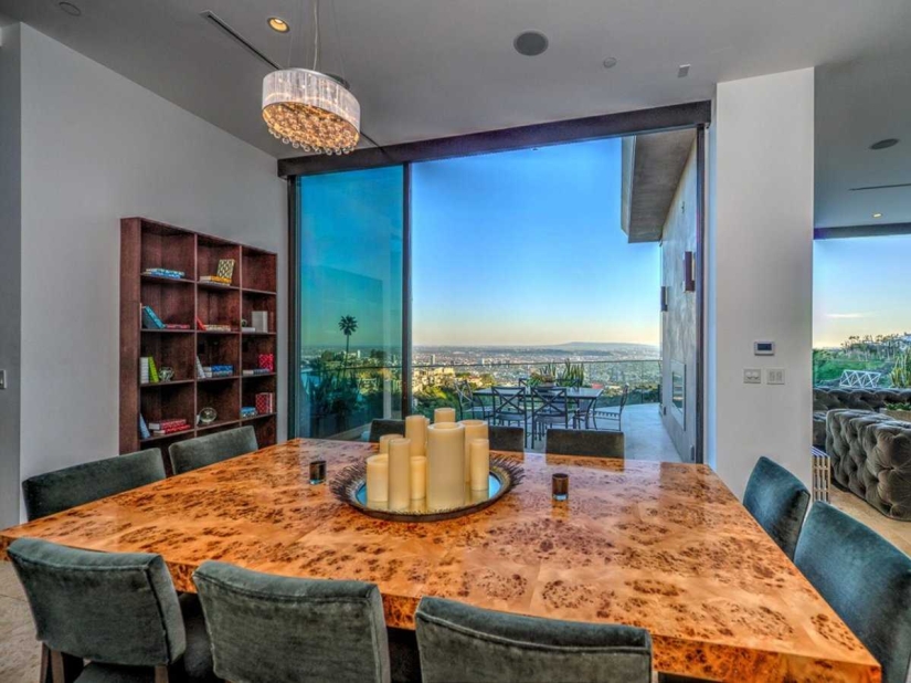 23-year-old YouTube star Jordan Maron bought a $4.5 million mansion in Hollywood