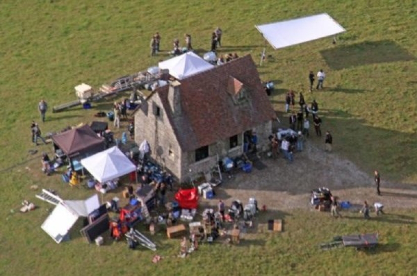 25 cool behind the scenes photos and gifs from movie sets