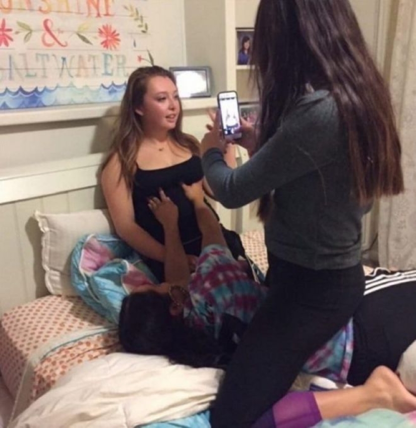 25 girls who have not heard about complexes and live by their own rules