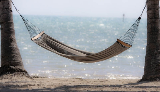 25 places ideal for lying in a hammock