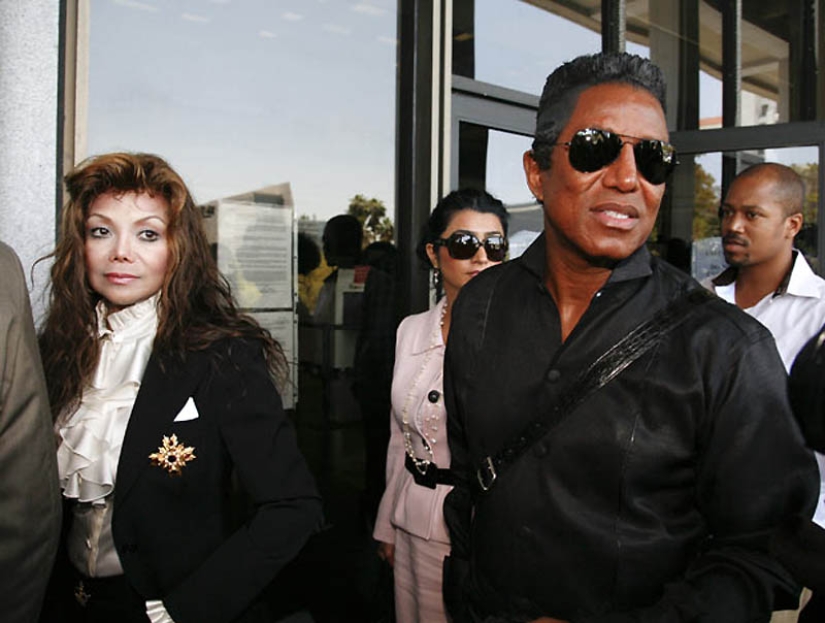 26 True Shots About the King of Pop&#39;s Latest Legal Scandal