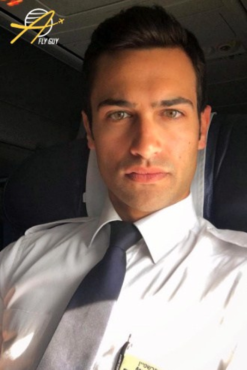 27 sexiest selfies of flight attendants from around the world