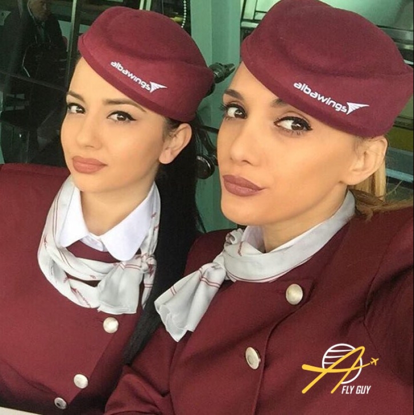 27 sexiest selfies of flight attendants from around the world
