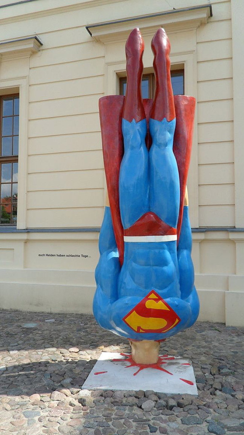 29 most disgusting and ridiculous statues from around the world