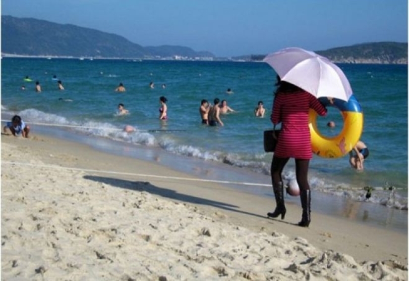 30 "killer" beach photos that will definitely make you laugh to tears