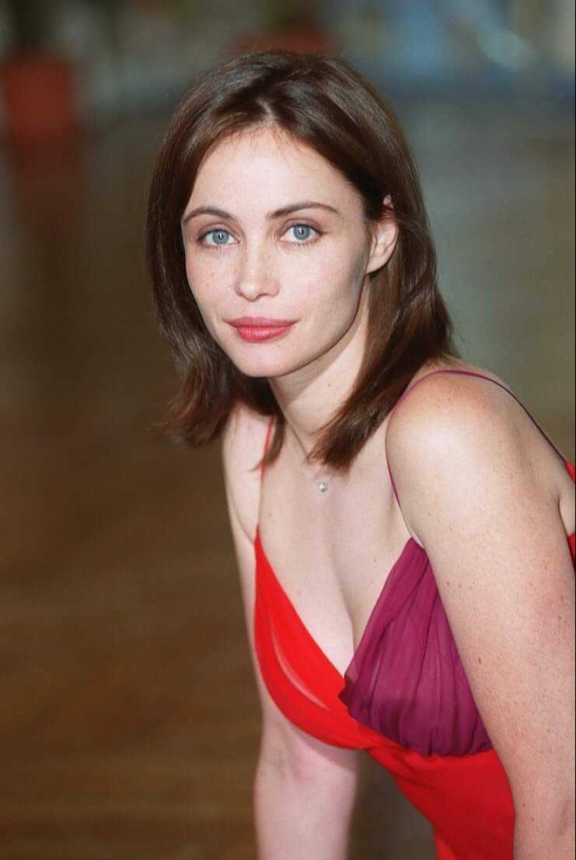 30 photos of the young and beautiful Emmanuelle Beart