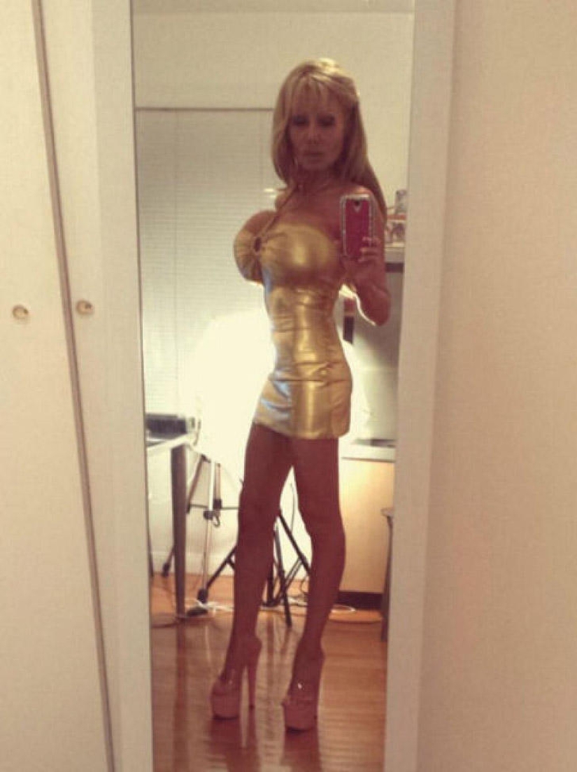 38-year-old woman turns herself into a barbie doll
