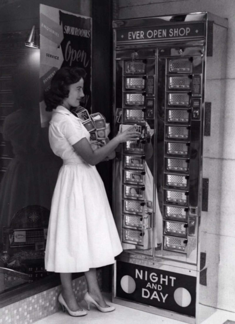 40 fotos de máquinas expendedoras antiguas que ni siquiera conocías
