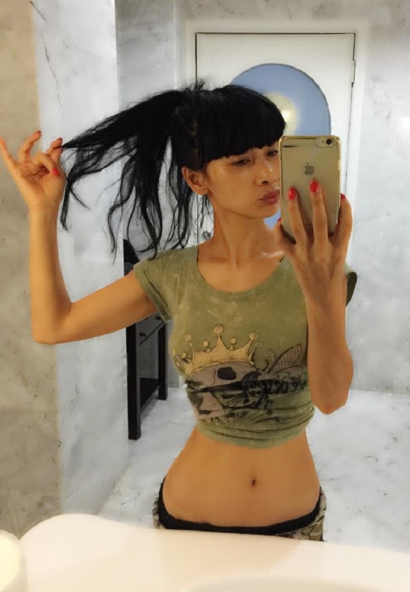 48-year-old actress Bai Ling looks more beautiful than many 25-year-olds!