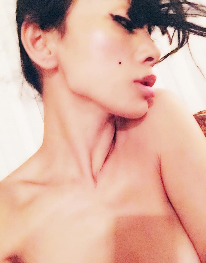 48-year-old actress Bai Ling looks more beautiful than many 25-year-olds!