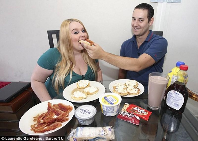5000 calories a day - gain weight to become famous on the Internet