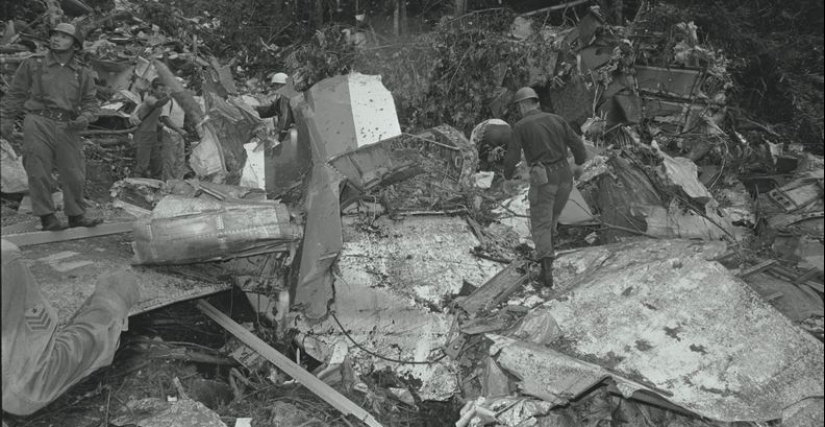 520 cadáveres, el pánico y el harakiri: la historia de una de las más horrible accidente de avión del siglo XX